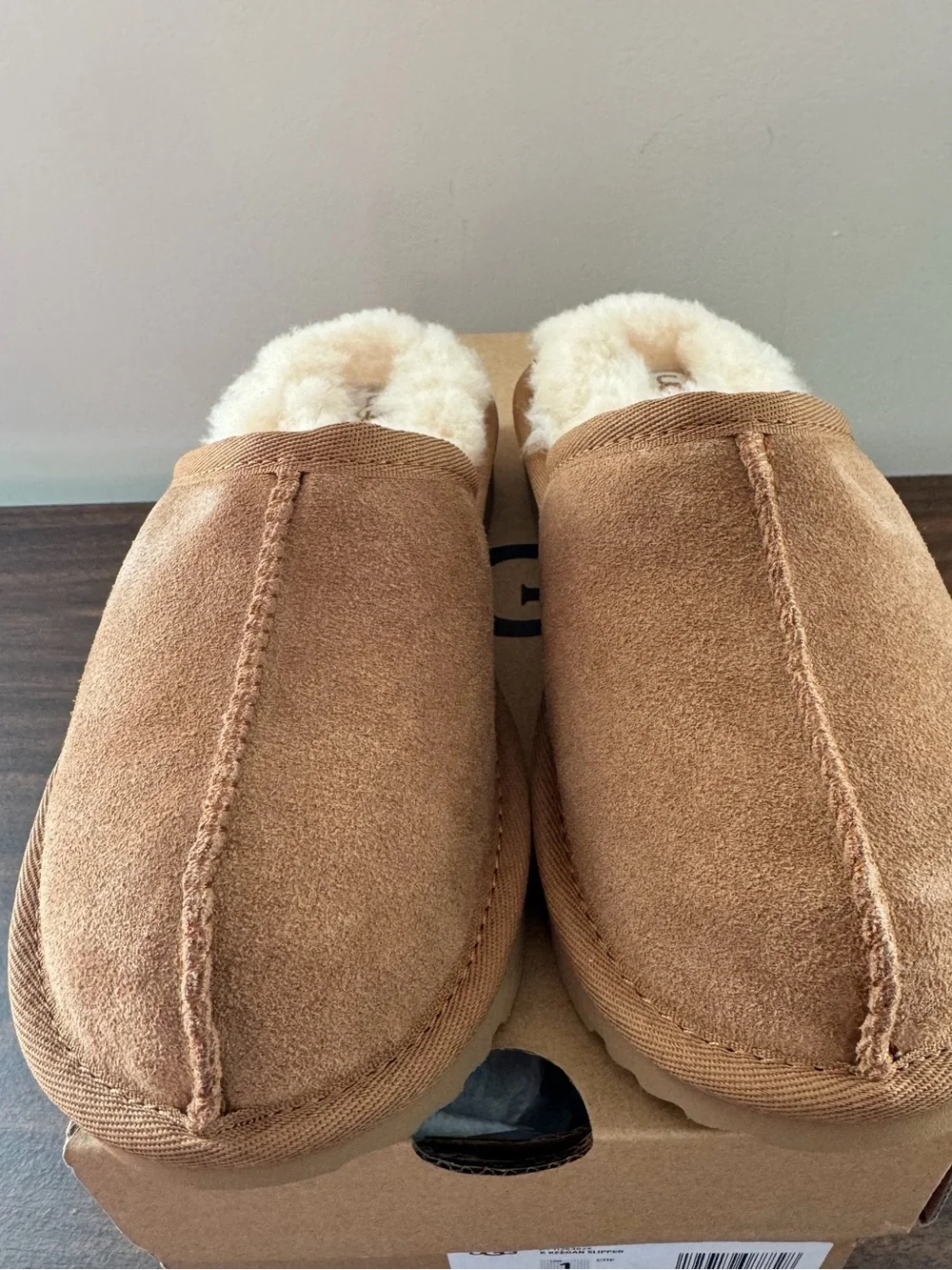 UGG Keegan Chestnut Suede Shearling Slide Slippers Big Kids Size 2 Cozy Comfort